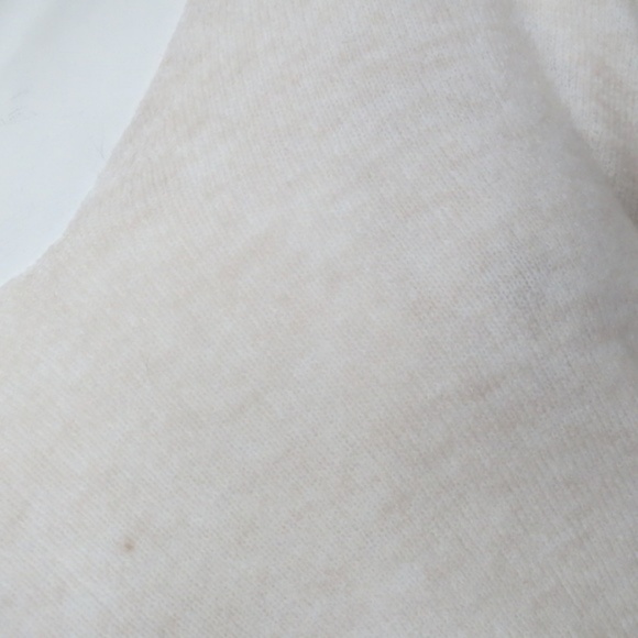 H&M IVORY SLOUCHY FINE KNIT COZY SWEATER Medium - Picture 3 of 4